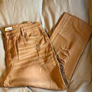 Vervet Los Angeles distressed, super soft denim Size 32